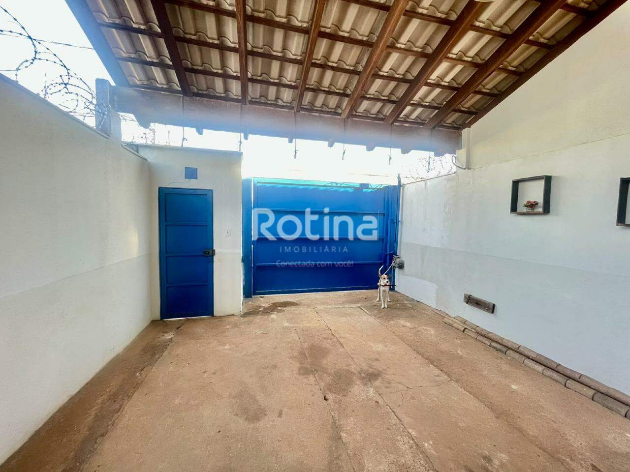 Casa à venda, 3 quartos em Uberlândia no bairro Novo Mundo no valor de R$ 420.000,00 - Rotina Imobiliária: 