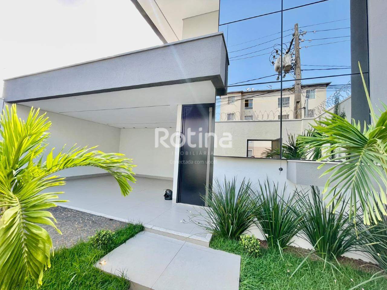 Casa para alugar, 3 quartos em Uberlândia no bairro Novo Mundo no valor de R$ 9.000,00 - Rotina Imobiliária: 
