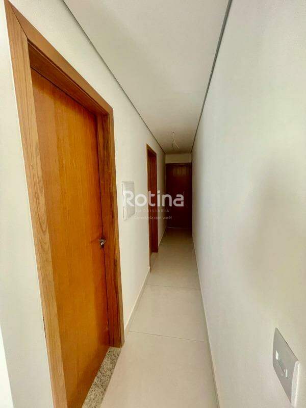 Casa à venda, 3 quartos em Uberlândia no bairro Monte Hebron no valor de R$ 460.000,00 - Rotina Imobiliária: 