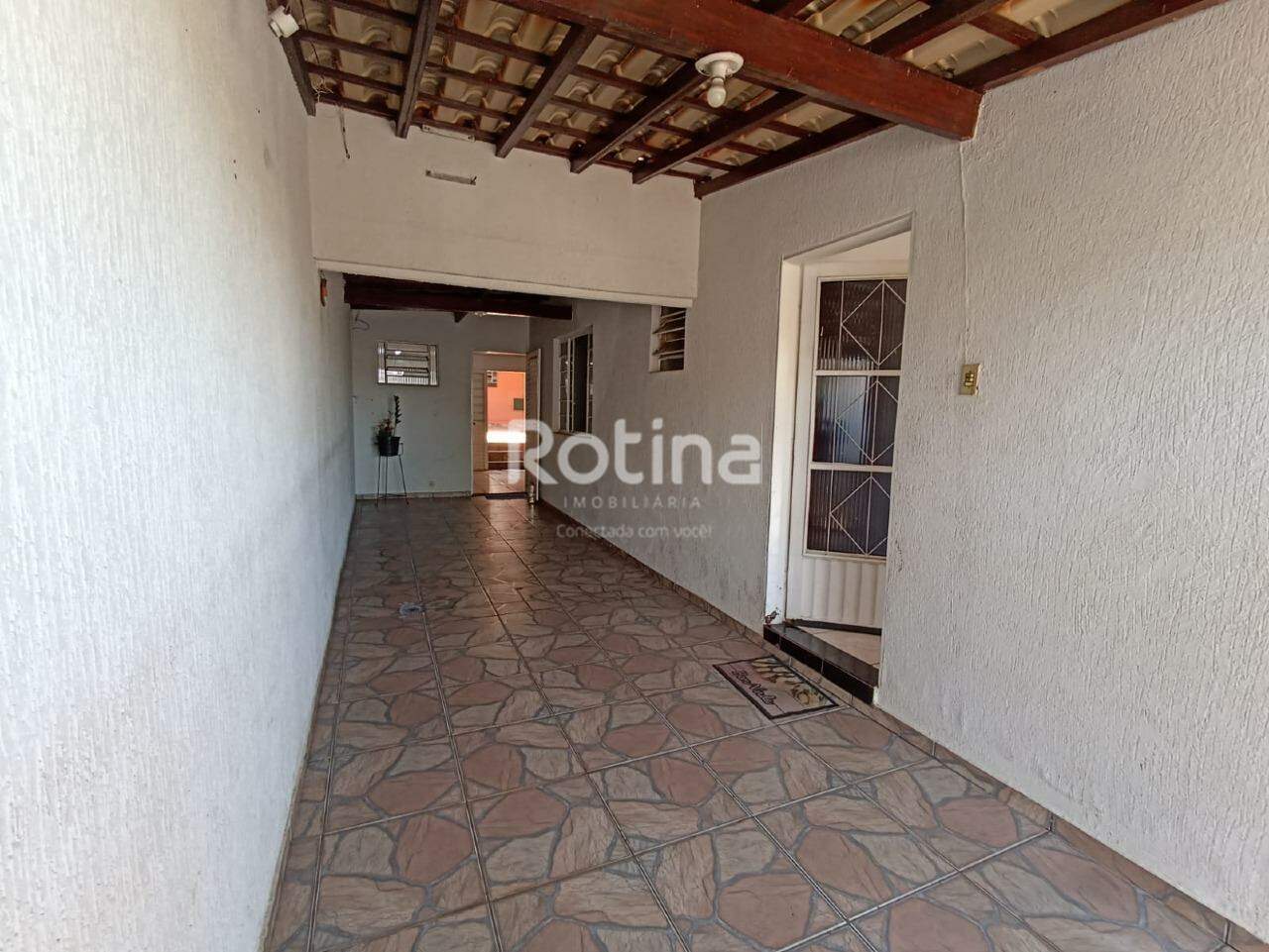 Casa à venda, 8 quartos em Uberlândia no bairro Osvaldo Rezende no valor de R$ 550.000,00 - Rotina Imobiliária: 