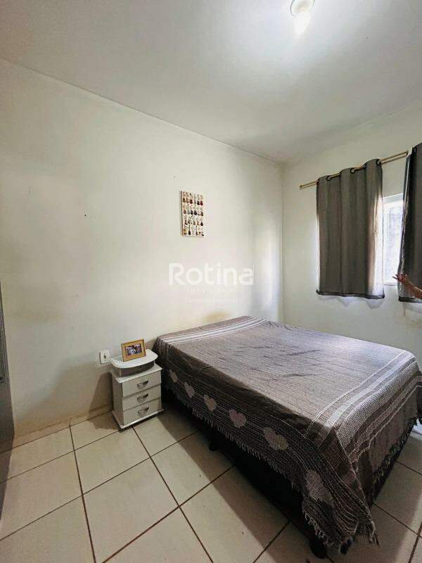 Casa à venda, 3 quartos em Uberlândia no bairro São Jorge no valor de R$ 430.000,00 - Rotina Imobiliária: 