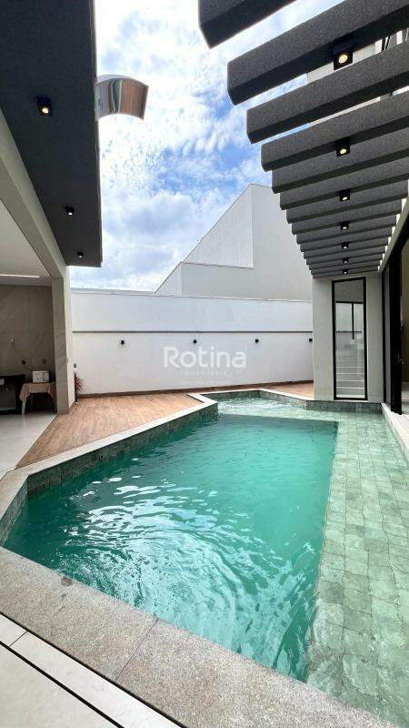 Casa Condomínio Fechado à venda, 4 quartos em Uberlândia no bairro Nova Uberlândia no valor de R$ 4.800.000,00 - Rotina Imobiliária: 
