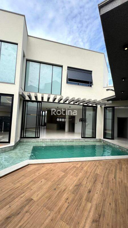 Casa Condomínio Fechado à venda, 4 quartos em Uberlândia no bairro Nova Uberlândia no valor de R$ 4.800.000,00 - Rotina Imobiliária: 