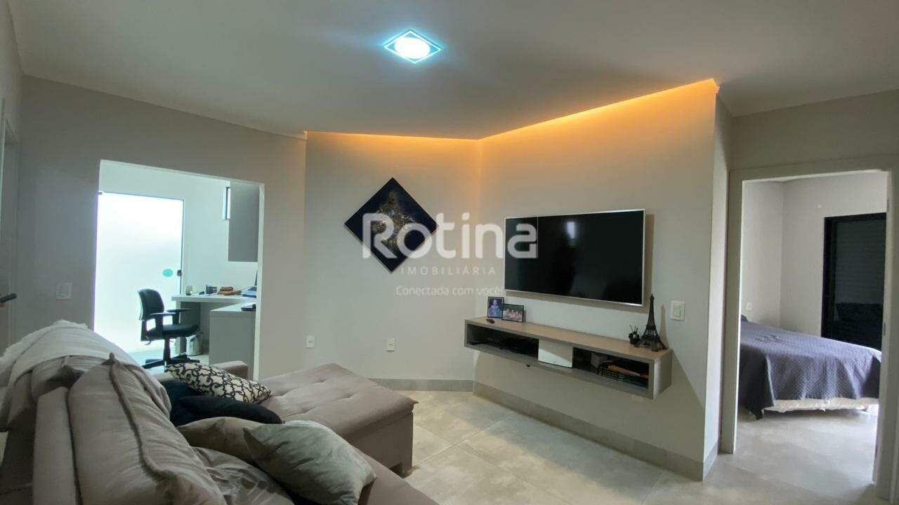 Casa Condomínio Fechado à venda, 3 quartos em Uberlândia no bairro Aclimação no valor de R$ 2.150.000,00 - Rotina Imobiliária: 