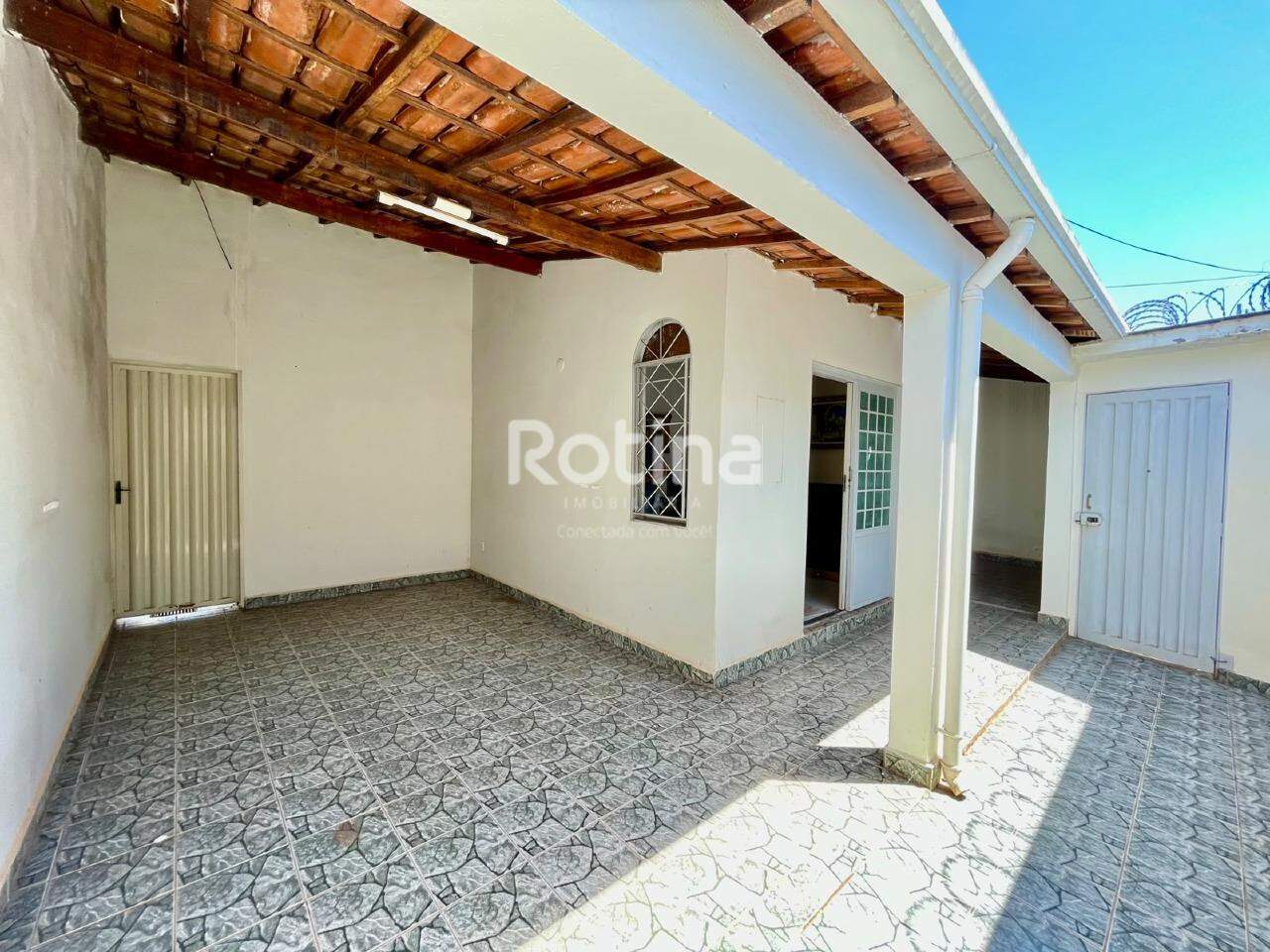 Casa à venda, 3 quartos em Uberlândia no bairro Cidade Jardim no valor de R$ 550.000,00 - Rotina Imobiliária: 