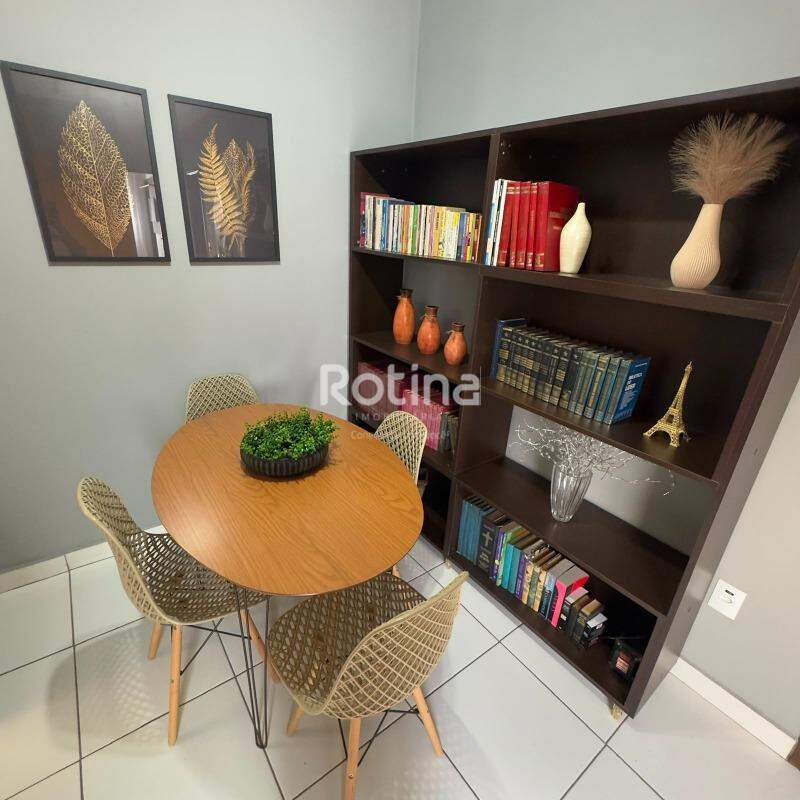 Apartamento à venda, 3 quartos em Uberlândia no bairro Brasil no valor de R$ 290.000,00 - Rotina Imobiliária: 