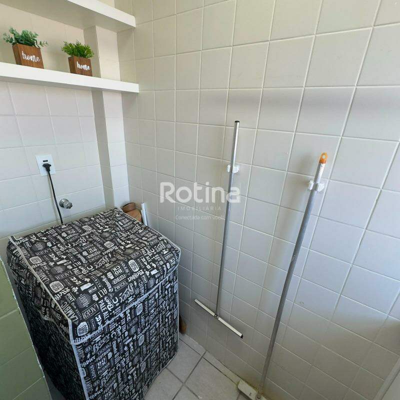 Apartamento à venda, 3 quartos em Uberlândia no bairro Brasil no valor de R$ 290.000,00 - Rotina Imobiliária: 