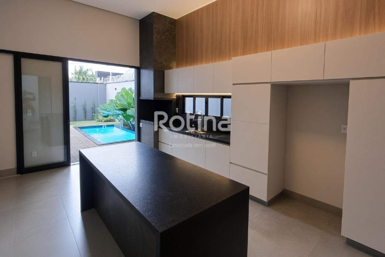 Casa Condomínio Fechado à venda, 3 quartos em Uberlândia no bairro Aclimação no valor de R$ 1.150.000,00 - Rotina Imobiliária: 