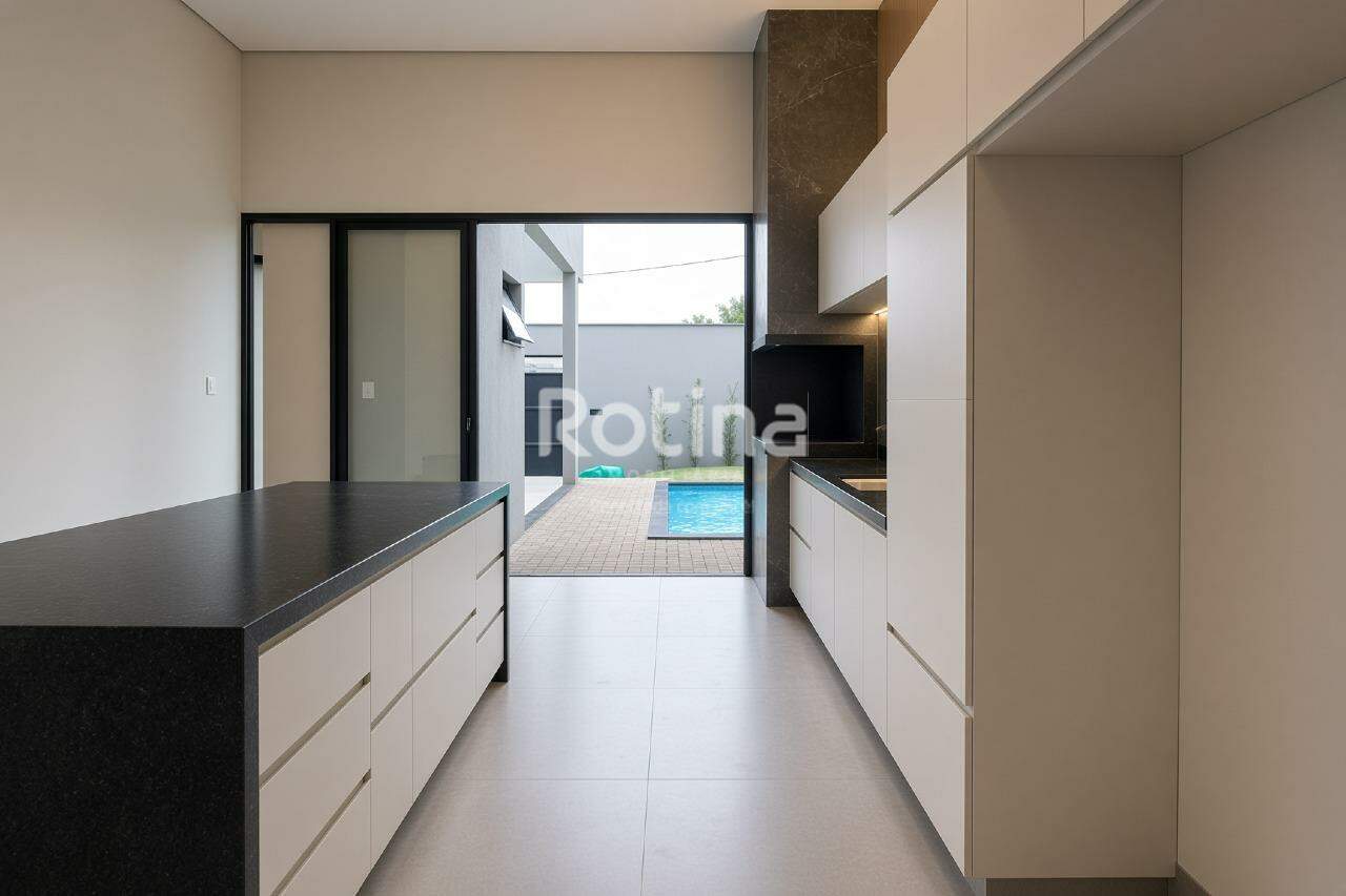 Casa Condomínio Fechado à venda, 3 quartos em Uberlândia no bairro Aclimação no valor de R$ 1.150.000,00 - Rotina Imobiliária: 
