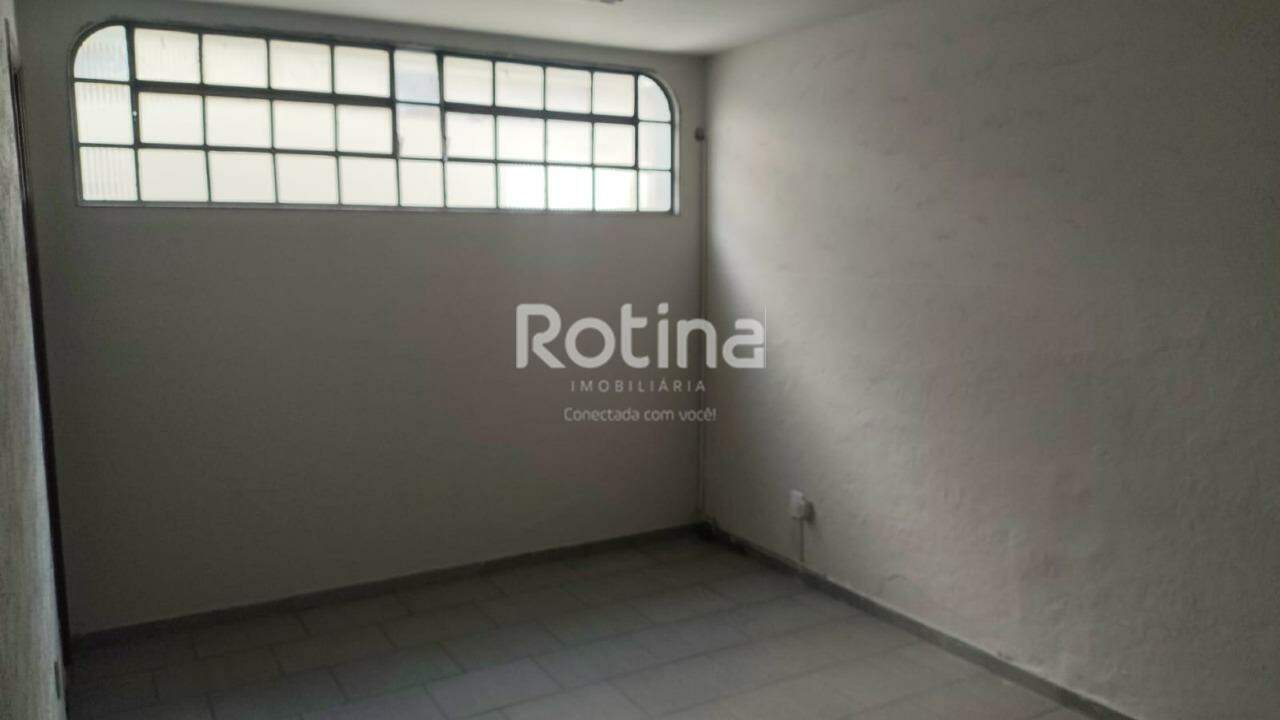 Comercial para alugar, em Uberlândia no bairro Martins no valor de R$ 7.000,00 - Rotina Imobiliária: 