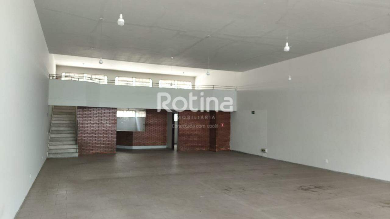 Comercial para alugar, em Uberlândia no bairro Martins no valor de R$ 7.000,00 - Rotina Imobiliária: 