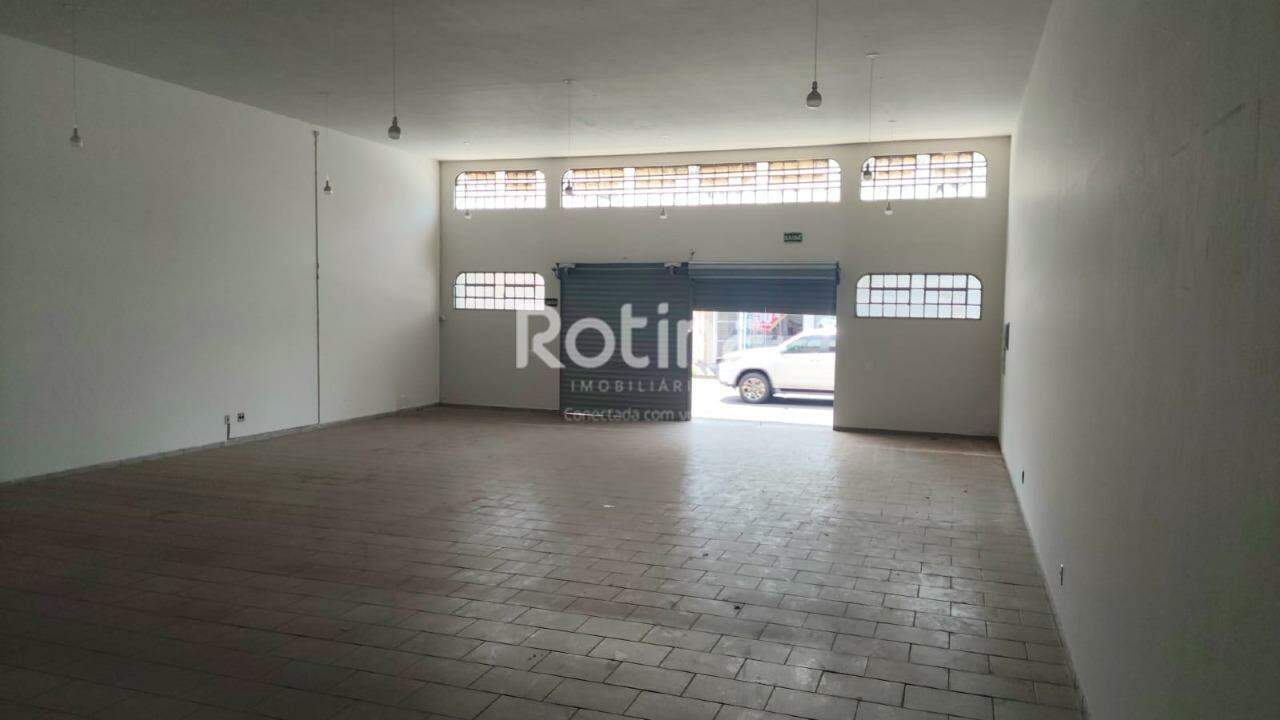 Comercial para alugar, em Uberlândia no bairro Martins no valor de R$ 7.000,00 - Rotina Imobiliária: 