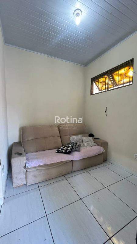 Casa à venda, 2 quartos em Uberlândia no bairro Planalto no valor de R$ 340.000,00 - Rotina Imobiliária: 
