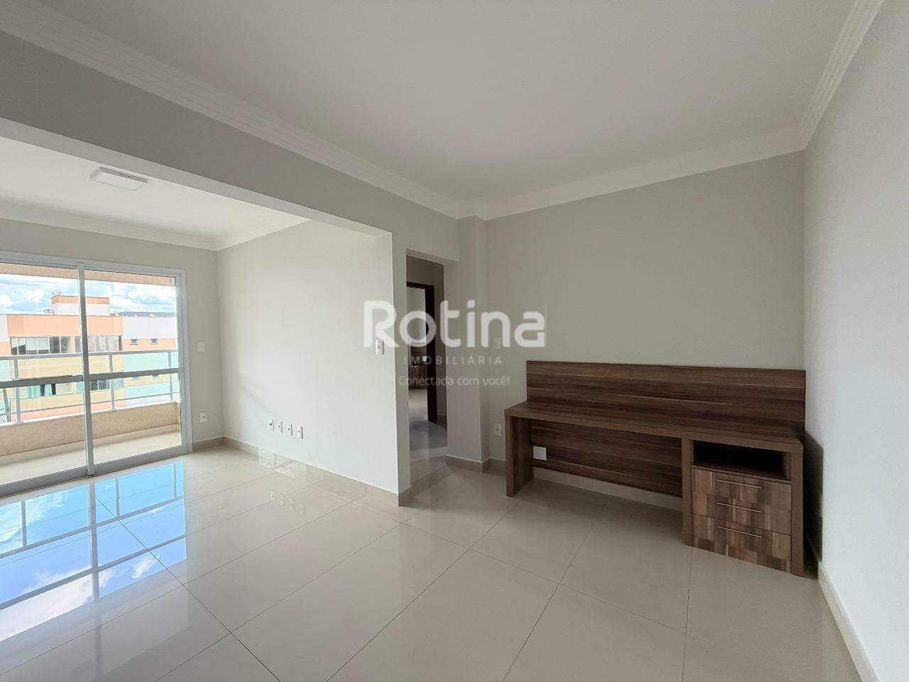 Apartamento para alugar, 2 quartos em Uberlândia no bairro Santa Mônica no valor de R$ 2.600,00 - Rotina Imobiliária: 
