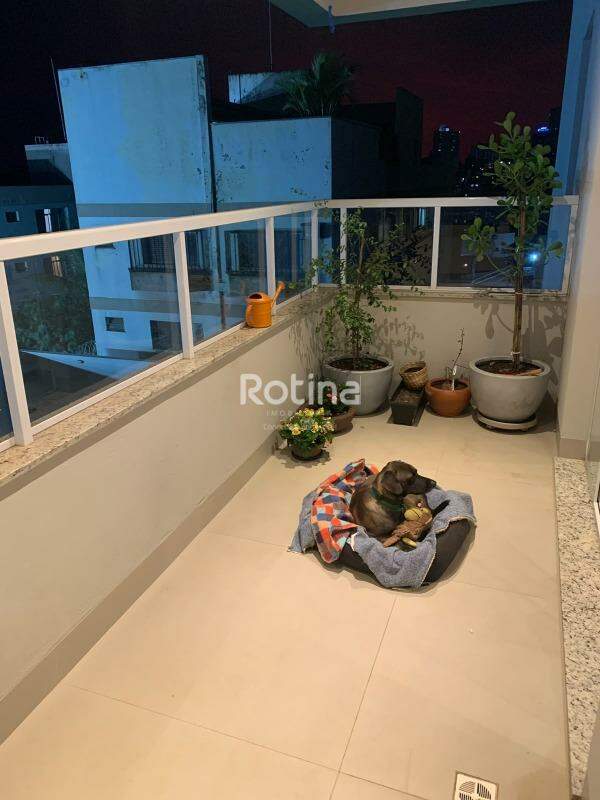 Apartamento para alugar, 3 quartos em Uberlândia no bairro Saraiva no valor de R$ 4.000,00 - Rotina Imobiliária: 