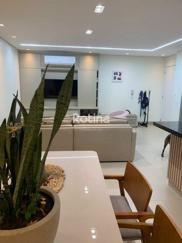 Apartamento para alugar, 3 quartos em Uberlândia no bairro Saraiva no valor de R$ 4.000,00 - Rotina Imobiliária: 