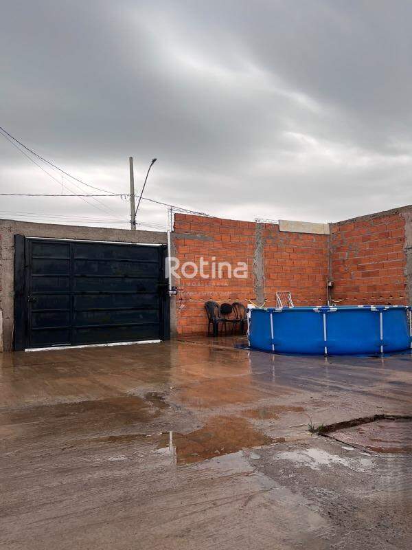 Casa para alugar, 2 quartos em Uberlândia no bairro Mansour III no valor de R$ 1.100,00 - Rotina Imobiliária: 
