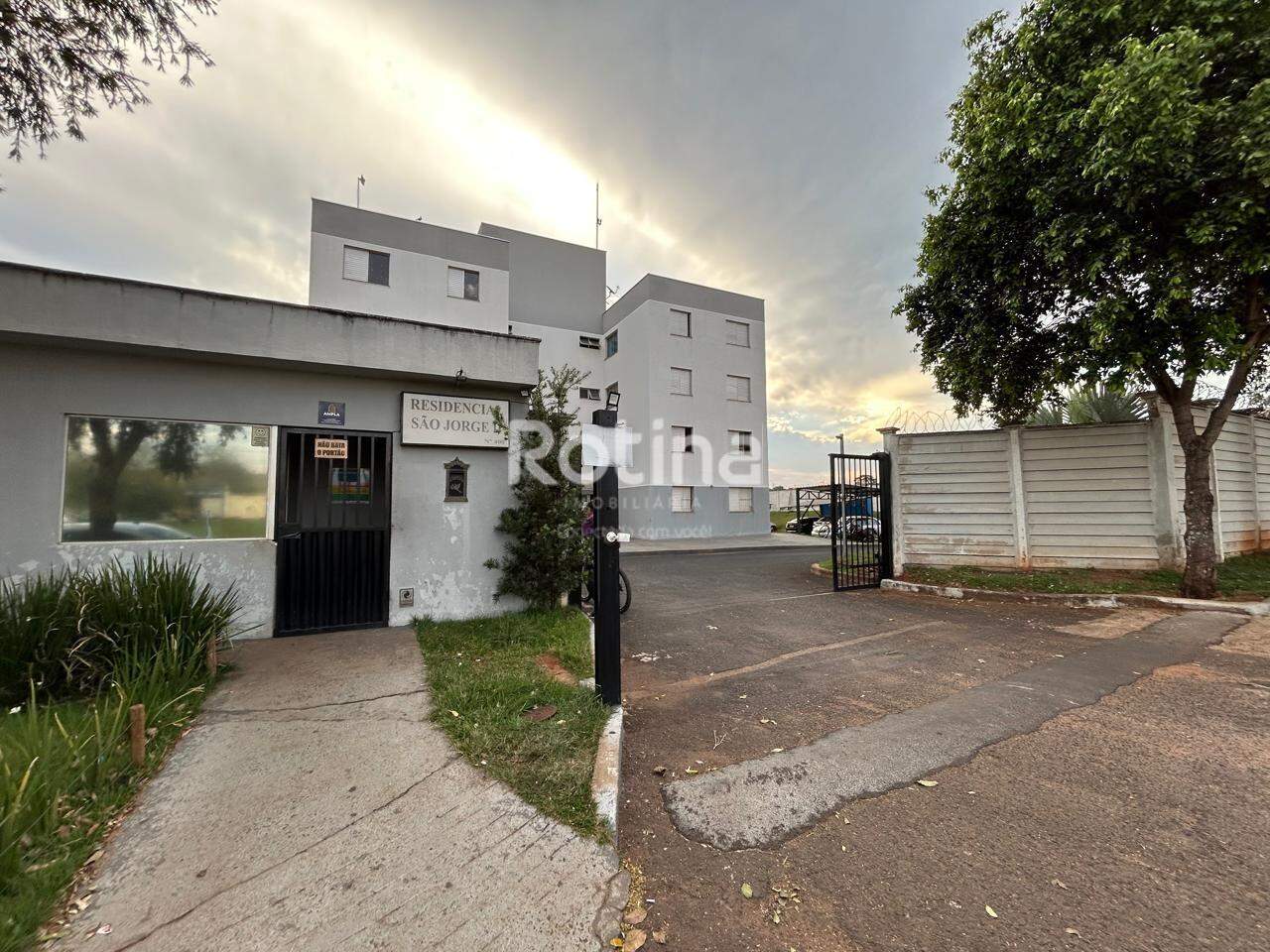 Apartamento para alugar, 2 quartos em Uberlândia no bairro Laranjeiras no valor de R$ 2.600,00 - Rotina Imobiliária: 