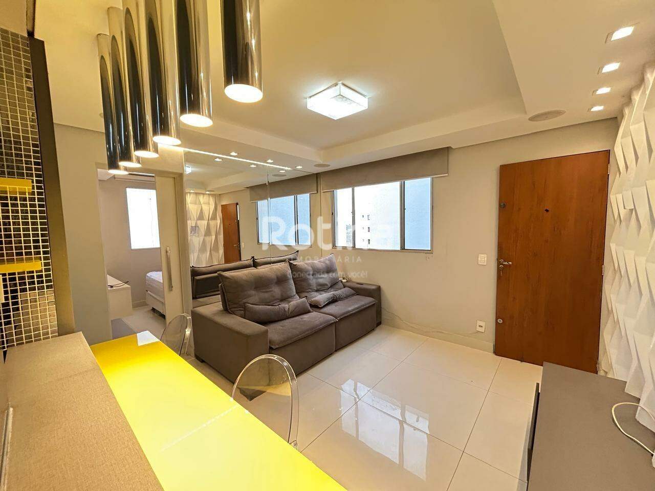 Apartamento para alugar, 2 quartos em Uberlândia no bairro Laranjeiras no valor de R$ 2.600,00 - Rotina Imobiliária: 