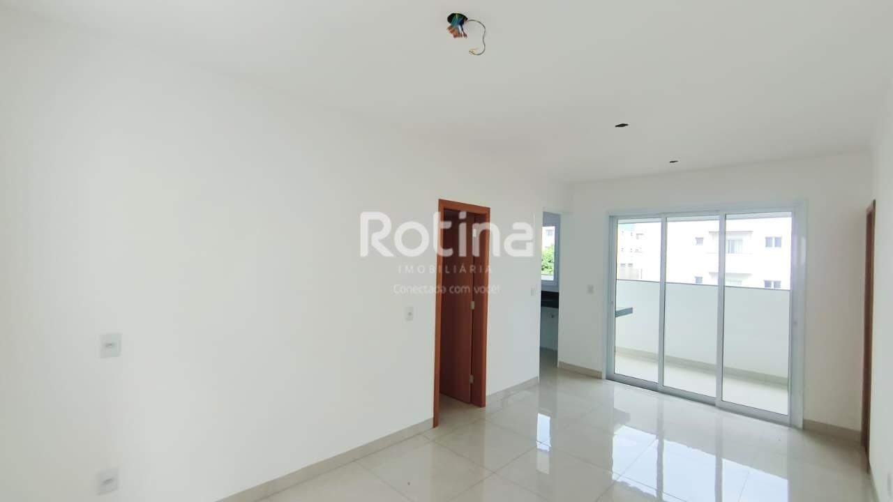 Apartamento à venda, 3 quartos em Uberlândia no bairro Santa Mônica no valor de R$ 590.000,00 - Rotina Imobiliária: Sala