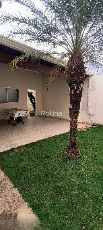 Casa para alugar, 3 quartos em Uberlândia no bairro Bosque dos Buritis no valor de R$ 3.000,00 - Rotina Imobiliária: 