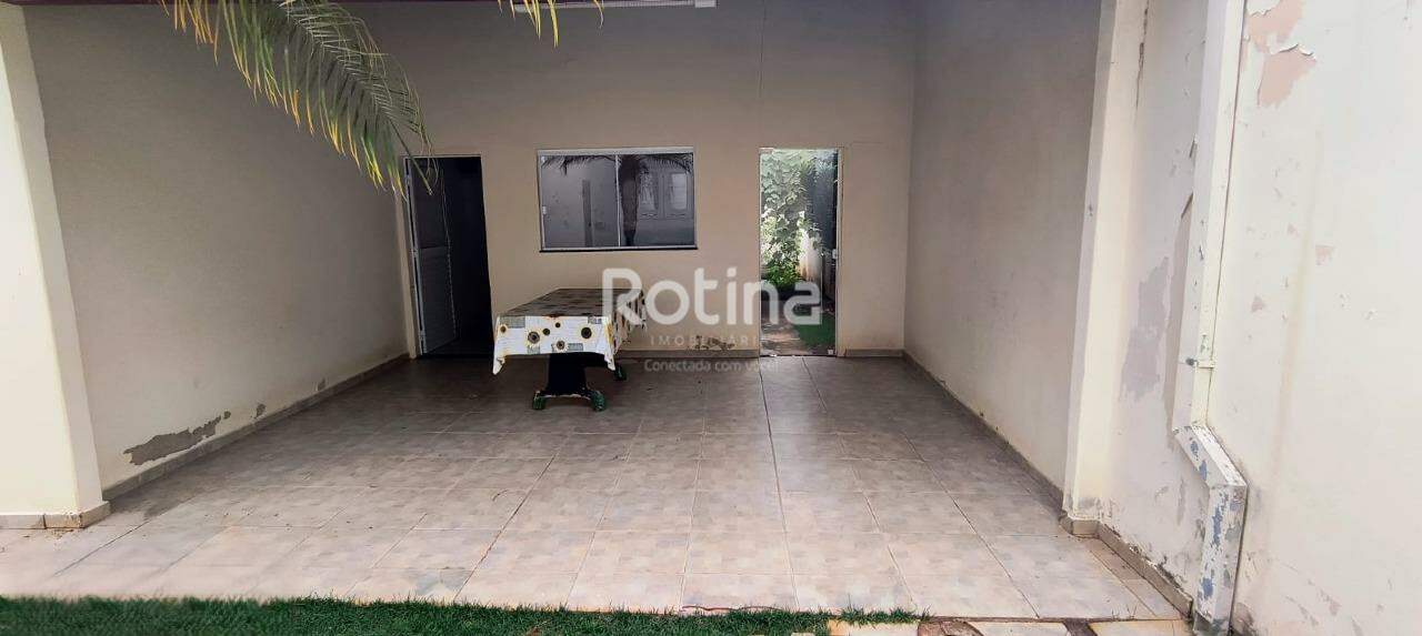 Casa para alugar, 3 quartos em Uberlândia no bairro Bosque dos Buritis no valor de R$ 3.000,00 - Rotina Imobiliária: 