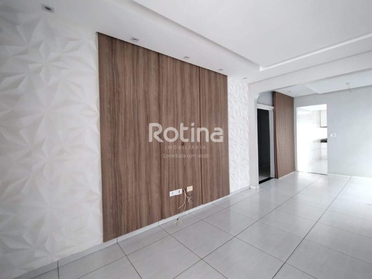 Casa para alugar, 4 quartos em Uberlândia no bairro Nossa Senhora das Graças no valor de R$ 3.300,00 - Rotina Imobiliária: 