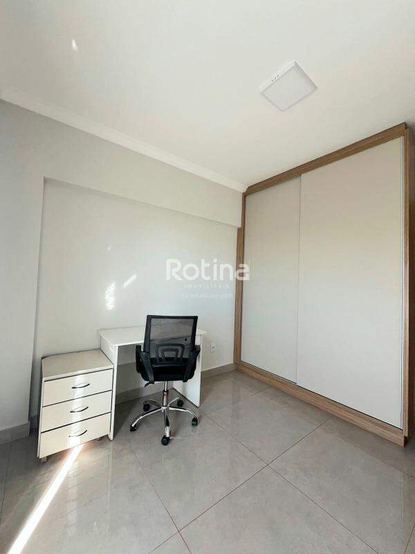 Apartamento para alugar, 3 quartos em Uberlândia no bairro Santa Mônica no valor de R$ 2.700,00 - Rotina Imobiliária: 