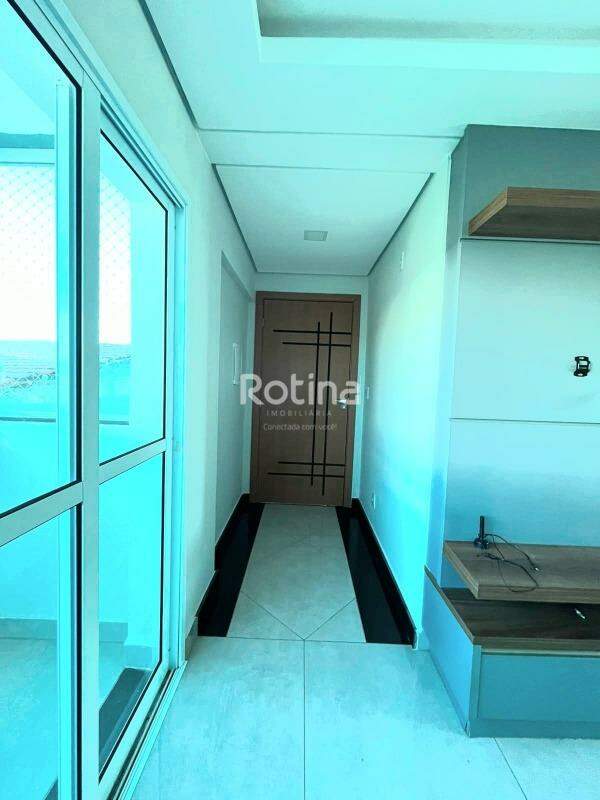 Apartamento para alugar, 3 quartos em Uberlândia no bairro Santa Mônica no valor de R$ 2.700,00 - Rotina Imobiliária: 