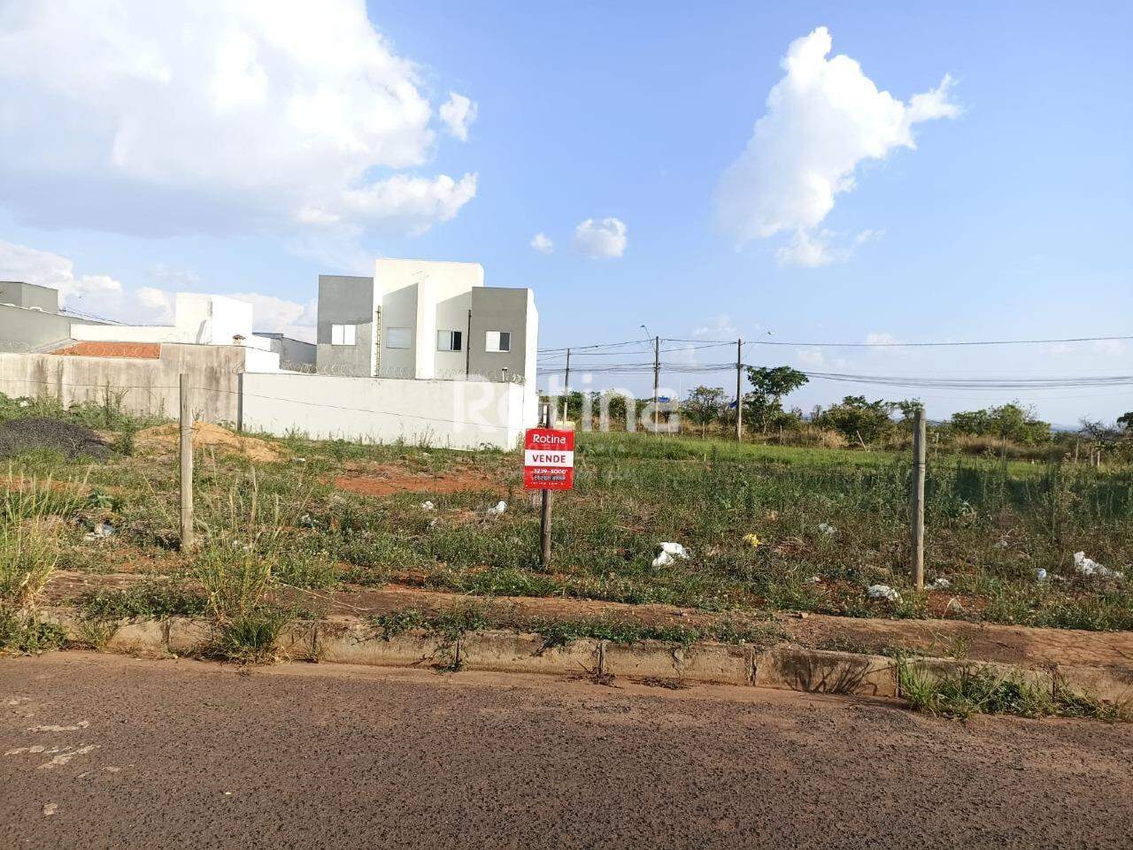 Terreno à venda, em Uberlândia no bairro Laranjeiras no valor de R$ 250.000,00 - Rotina Imobiliária: 