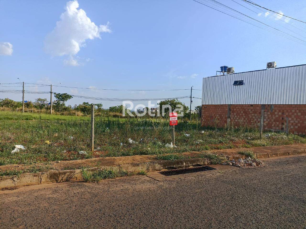 Terreno à venda, em Uberlândia no bairro Laranjeiras no valor de R$ 250.000,00 - Rotina Imobiliária: 