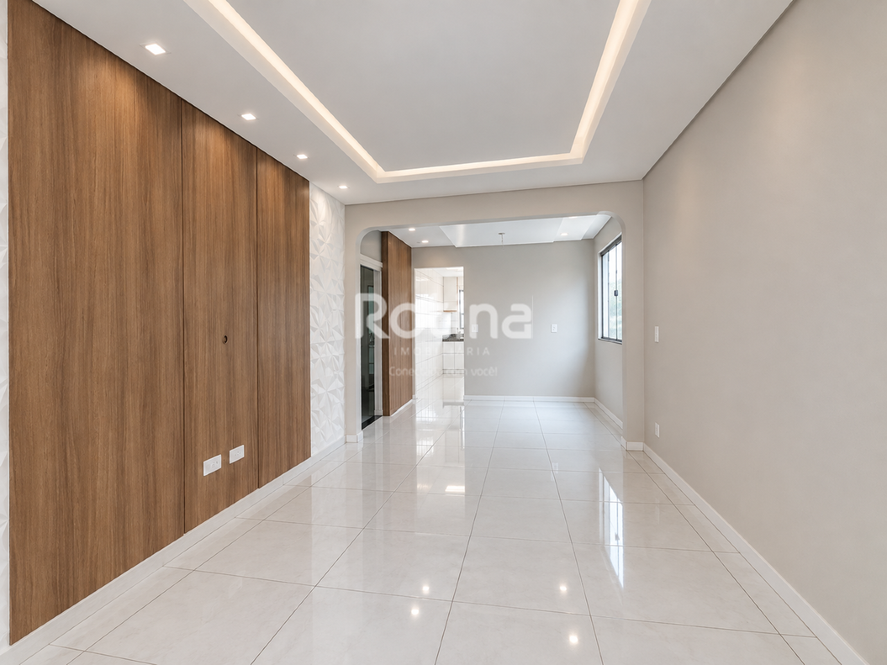 Casa à venda, 4 quartos em Uberlândia no bairro Nossa Senhora das Graças no valor de R$ 750.000,00 - Rotina Imobiliária: 