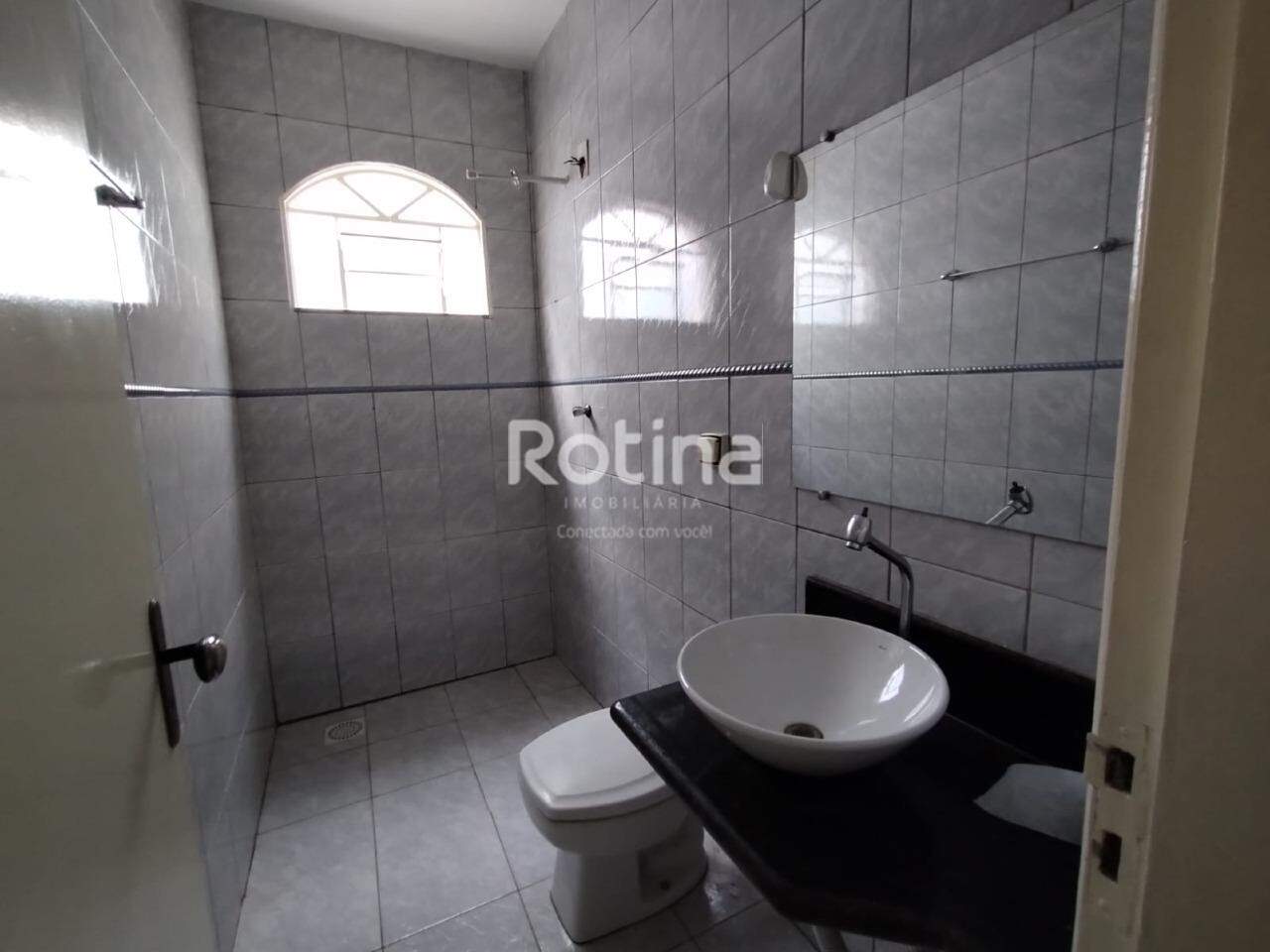 Casa à venda, 4 quartos em Uberlândia no bairro Nossa Senhora das Graças no valor de R$ 750.000,00 - Rotina Imobiliária: 