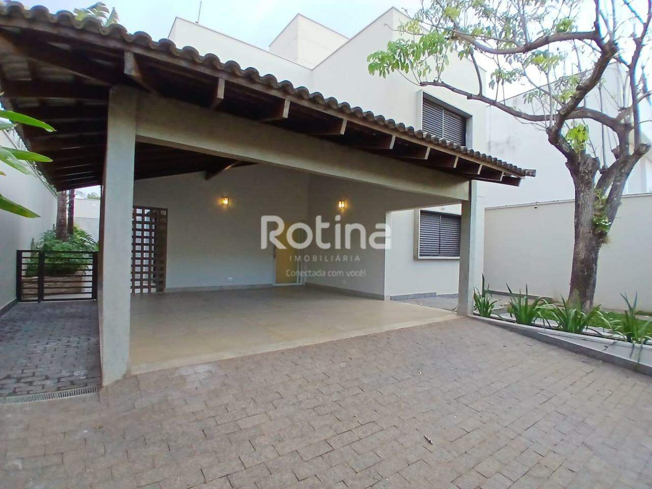 Casa para alugar, 5 quartos em Uberlândia no bairro Jardim Karaíba no valor de R$ 9.500,00 - Rotina Imobiliária: 