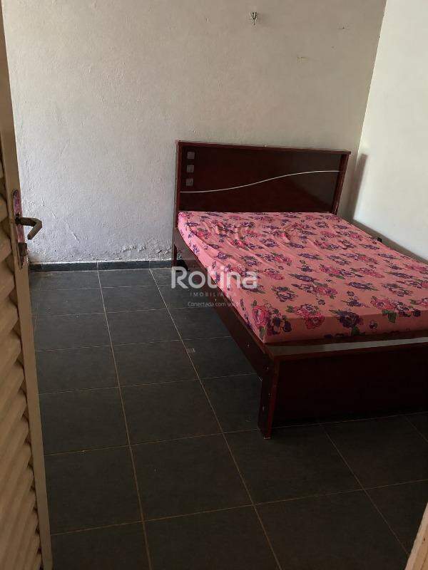 Casa Condomínio Fechado à venda, 3 quartos em Uberlândia no bairro Jardim Holanda no valor de R$ 380.000,00 - Rotina Imobiliária: 
