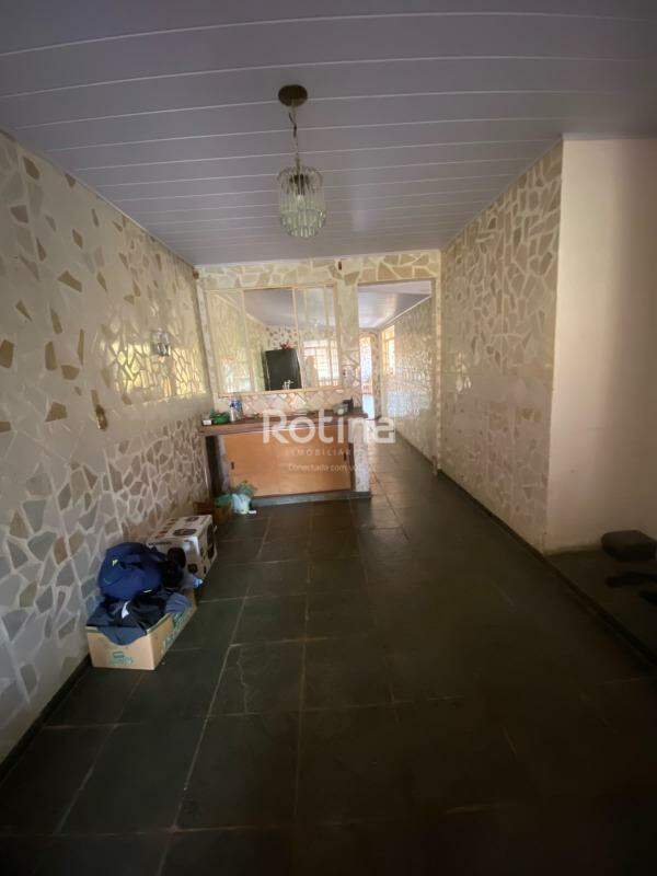 Casa Condomínio Fechado à venda, 3 quartos em Uberlândia no bairro Jardim Holanda no valor de R$ 380.000,00 - Rotina Imobiliária: 