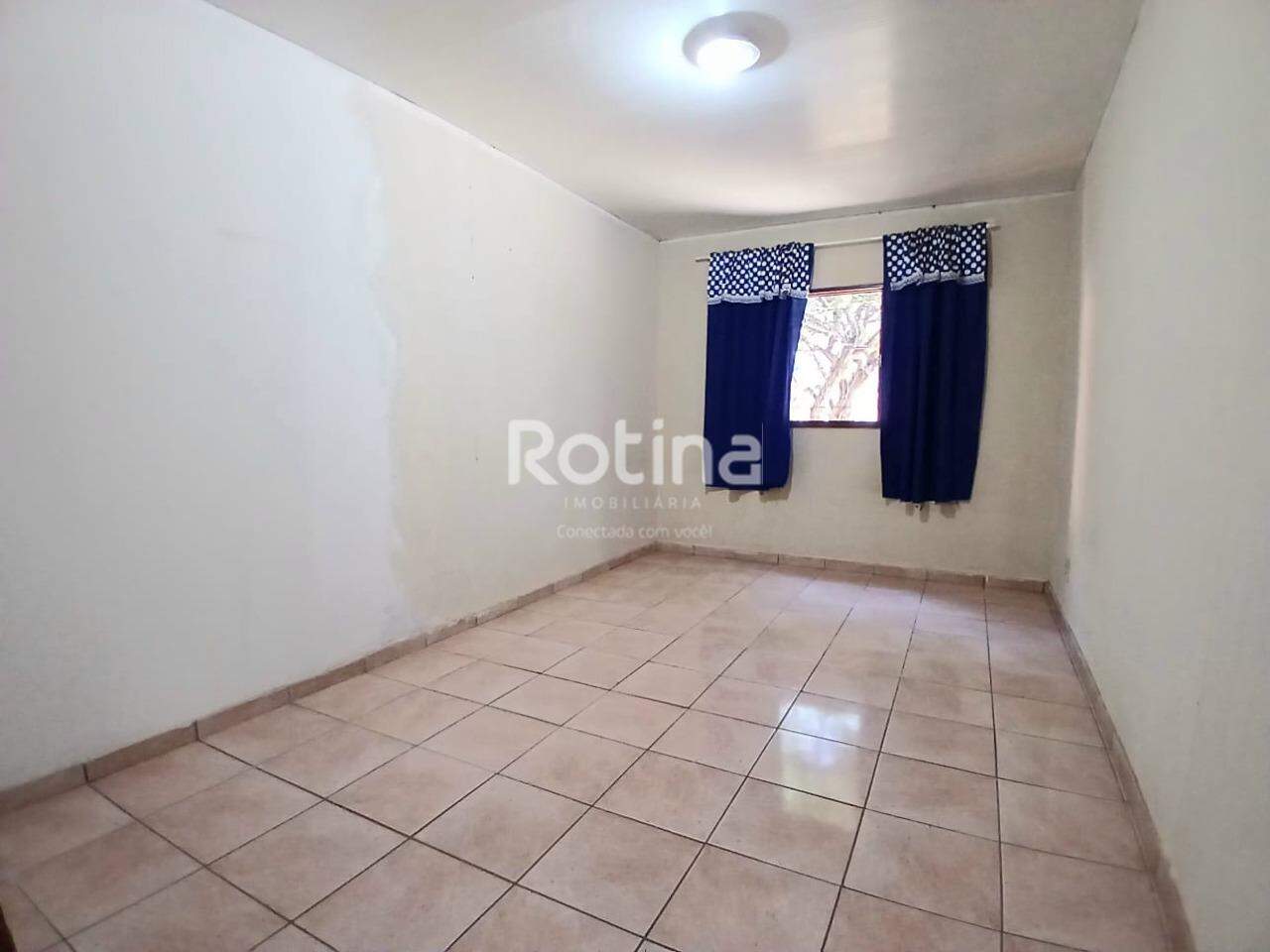 Casa à venda, 3 quartos em Uberlândia no bairro Laranjeiras no valor de R$ 300.000,00 - Rotina Imobiliária: 