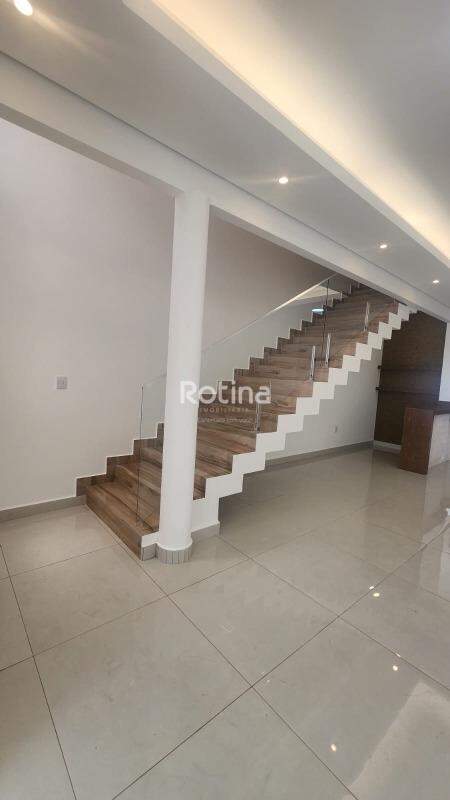 Casa à venda, 3 quartos em Uberlândia no bairro Jardim Patrícia no valor de R$ 699.000,00 - Rotina Imobiliária: 