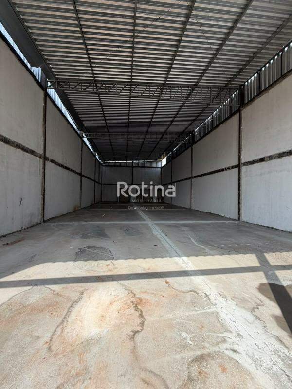 Galpão à venda, em Uberlândia no bairro Vigilato Pereira no valor de R$ 1.650.000,00 - Rotina Imobiliária: 