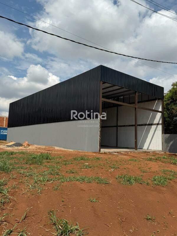 Galpão à venda, em Uberlândia no bairro Vigilato Pereira no valor de R$ 1.650.000,00 - Rotina Imobiliária: 