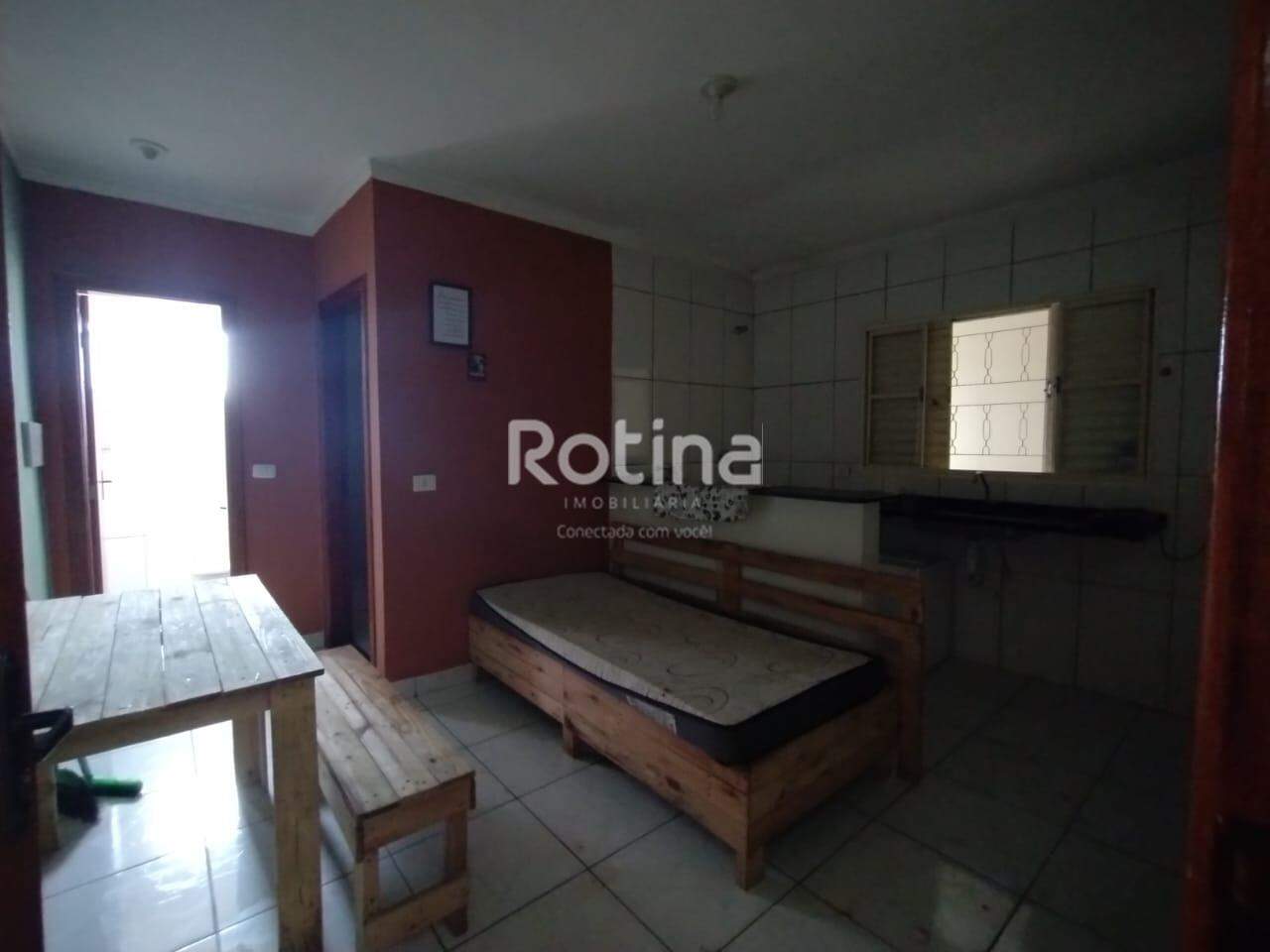 Apartamento para alugar, 1 quarto em Uberlândia no bairro Laranjeiras no valor de R$ 1.100,00 - Rotina Imobiliária: 