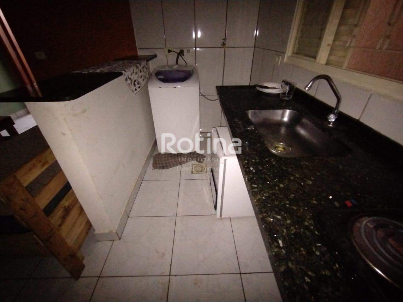 Apartamento para alugar, 1 quarto em Uberlândia no bairro Laranjeiras no valor de R$ 1.100,00 - Rotina Imobiliária: 
