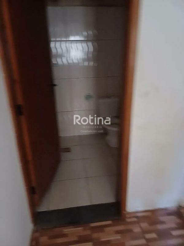 Kitnet para alugar, 1 quarto em Uberlândia no bairro Tocantins no valor de R$ 1.250,00 - Rotina Imobiliária: 