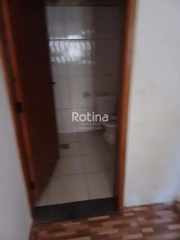 Kitnet para alugar, 1 quarto em Uberlândia no bairro Tocantins no valor de R$ 1.250,00 - Rotina Imobiliária: 
