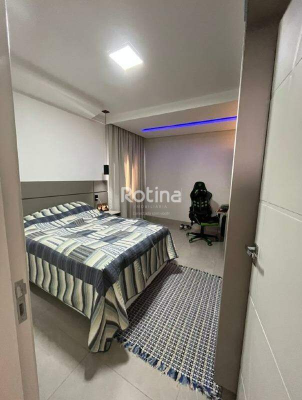 Casa à venda, 3 quartos em Uberlândia no bairro Jardim das Palmeiras no valor de R$ 650.000,00 - Rotina Imobiliária: Suíte 