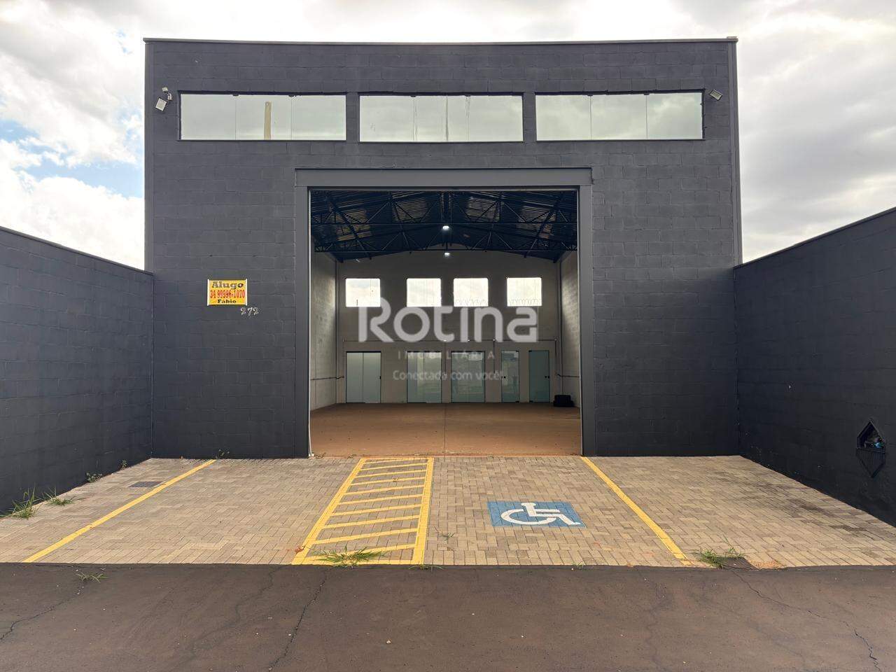 Galpão para alugar, em Uberlândia no bairro Residencial Lago Azul no valor de R$ 4.000,00 - Rotina Imobiliária: 