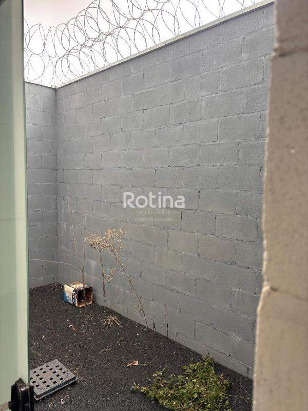 Galpão para alugar, em Uberlândia no bairro Residencial Lago Azul no valor de R$ 4.000,00 - Rotina Imobiliária: 