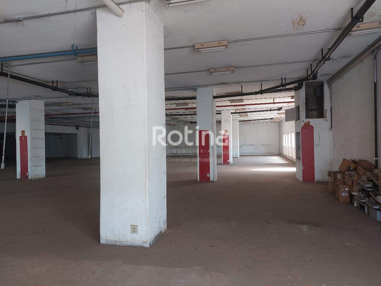 Sala para alugar, em Uberlândia no bairro Centro no valor de R$ 21.000,00 - Rotina Imobiliária: 