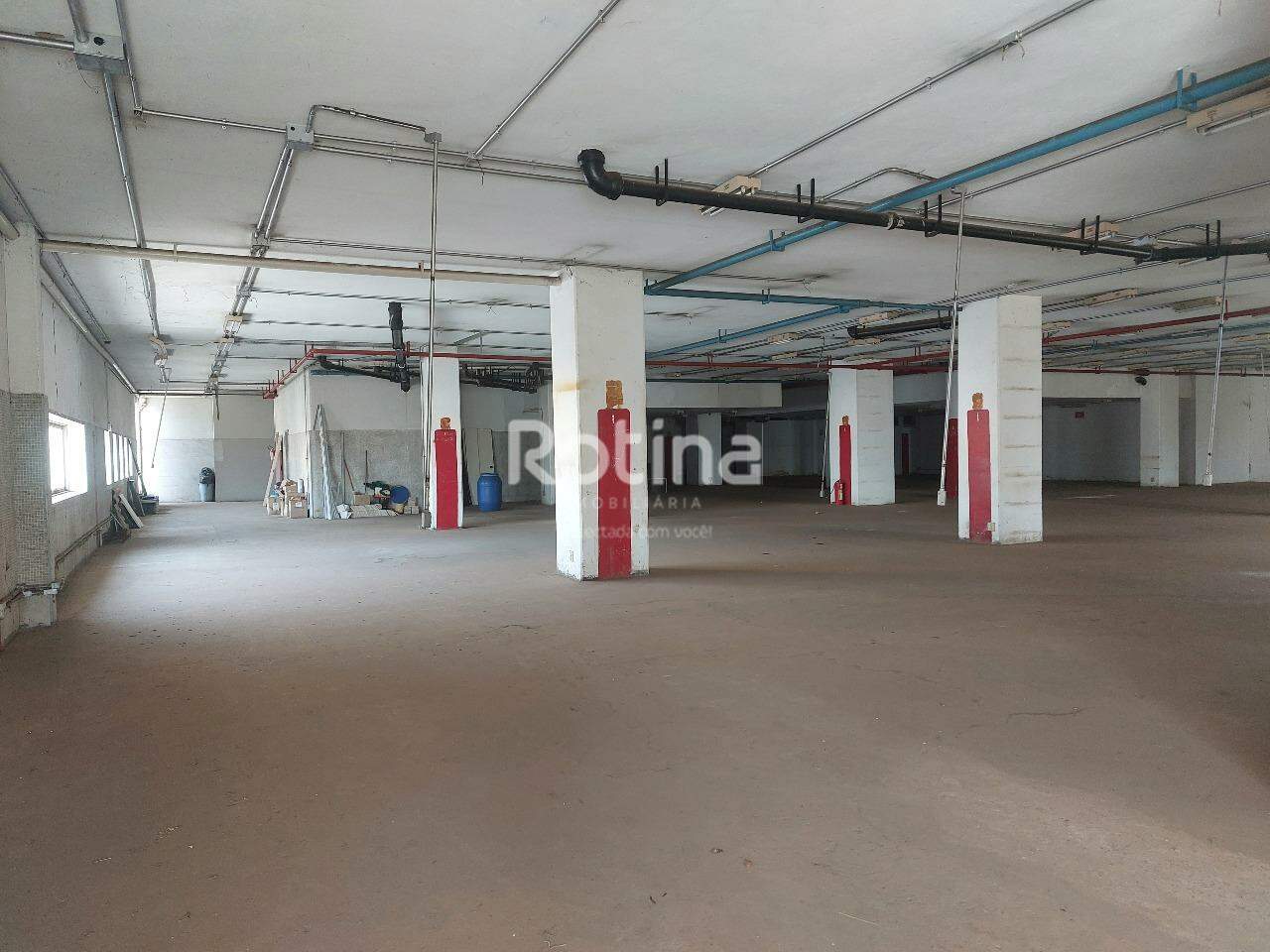 Sala para alugar, em Uberlândia no bairro Centro no valor de R$ 21.000,00 - Rotina Imobiliária: 