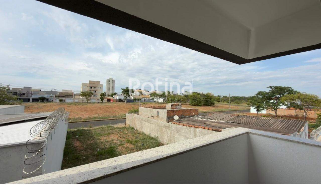 Apartamento à venda, 3 quartos em Uberlândia no bairro Jardim Veneza no valor de R$ 330.000,00 - Rotina Imobiliária: 